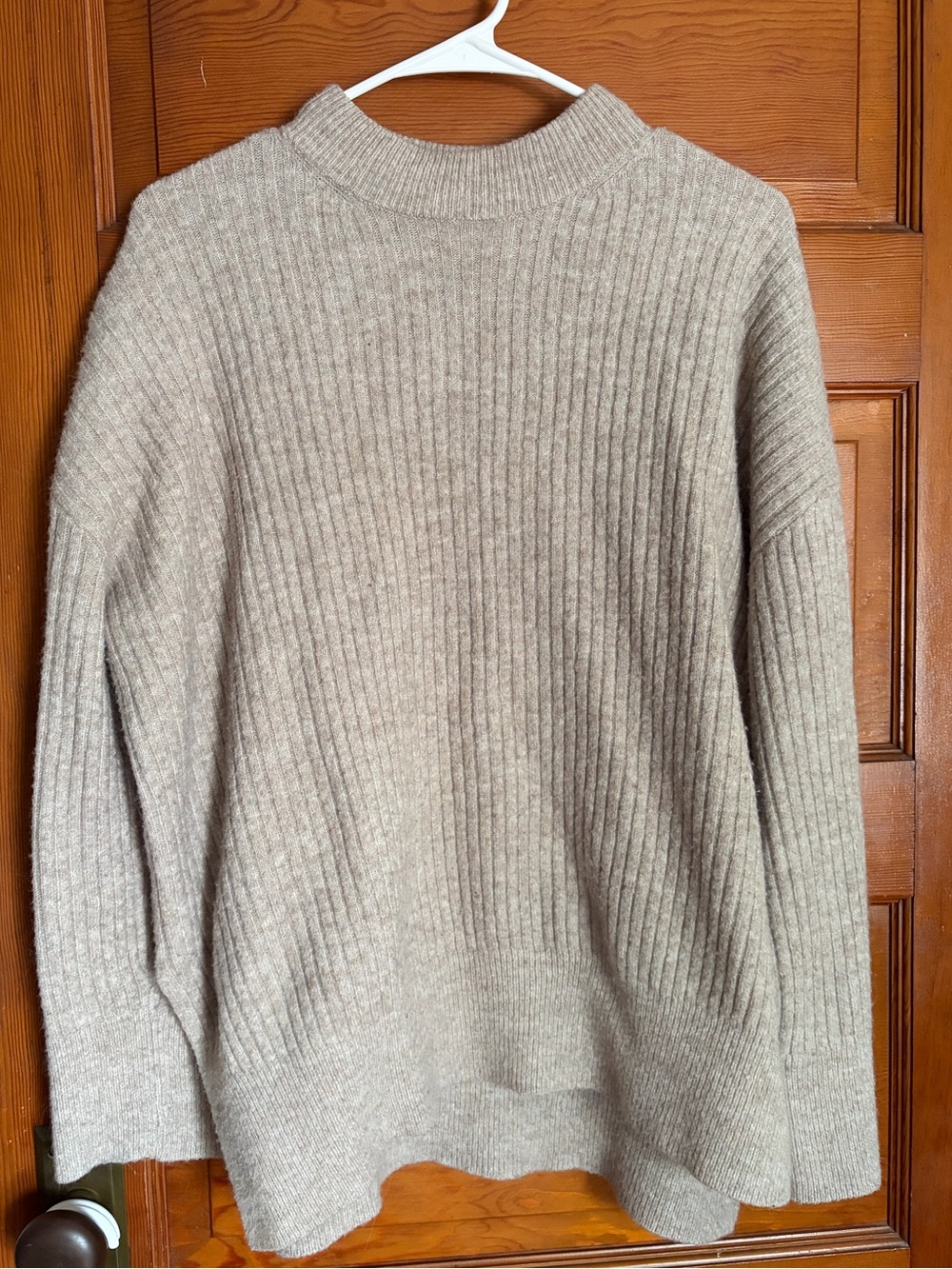 Oversize women’s small cozy sweater mock neck ribbed tan oatmeal wool blend top